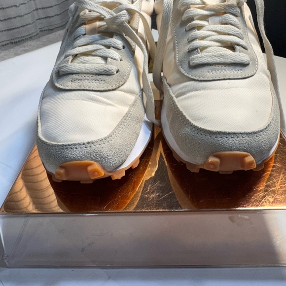 Nike Women's Athletic Shoes in Cream and Gray CK2351-101 - Picture 2 of 11